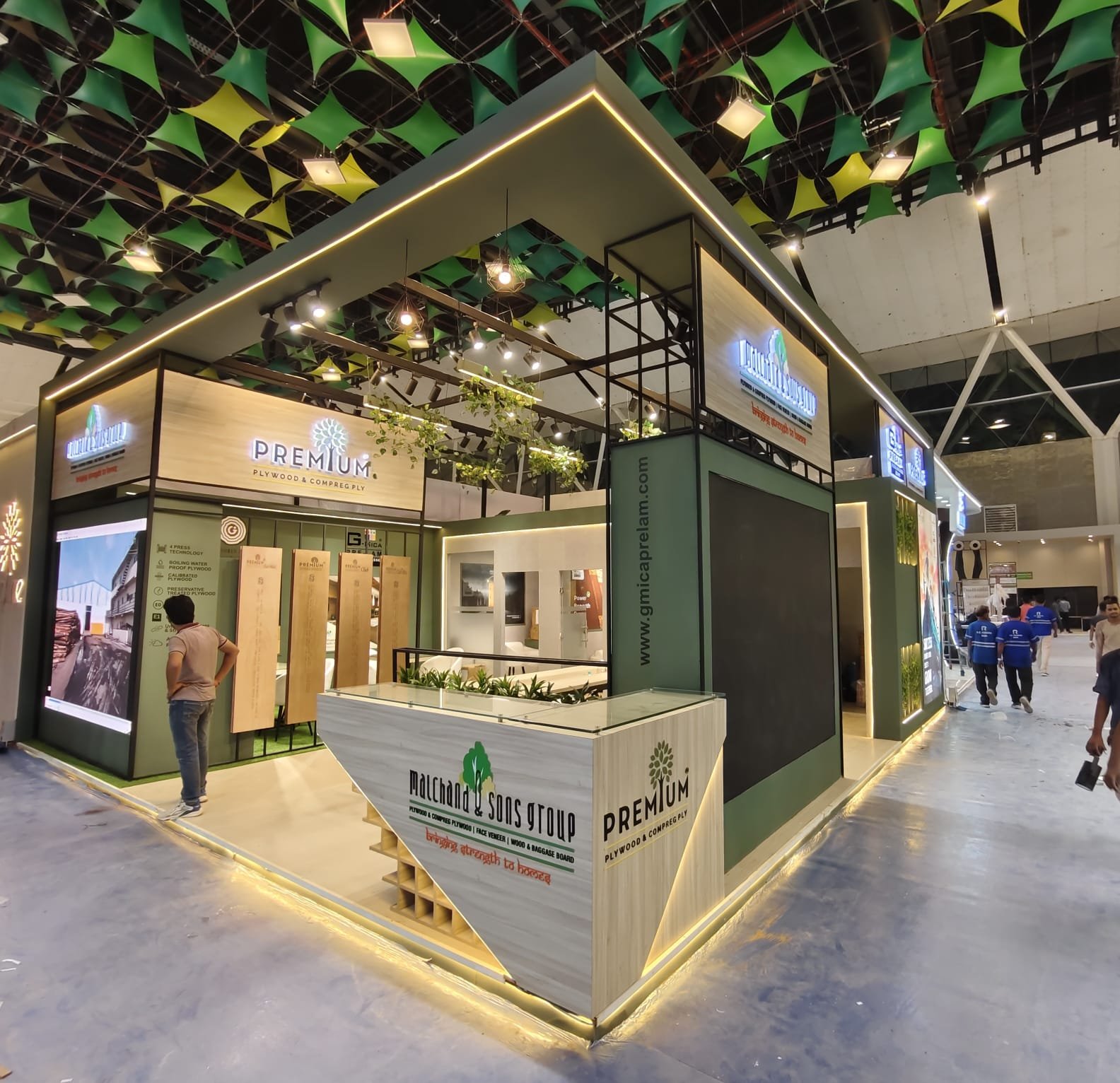 Divine Design & Exhibits project
