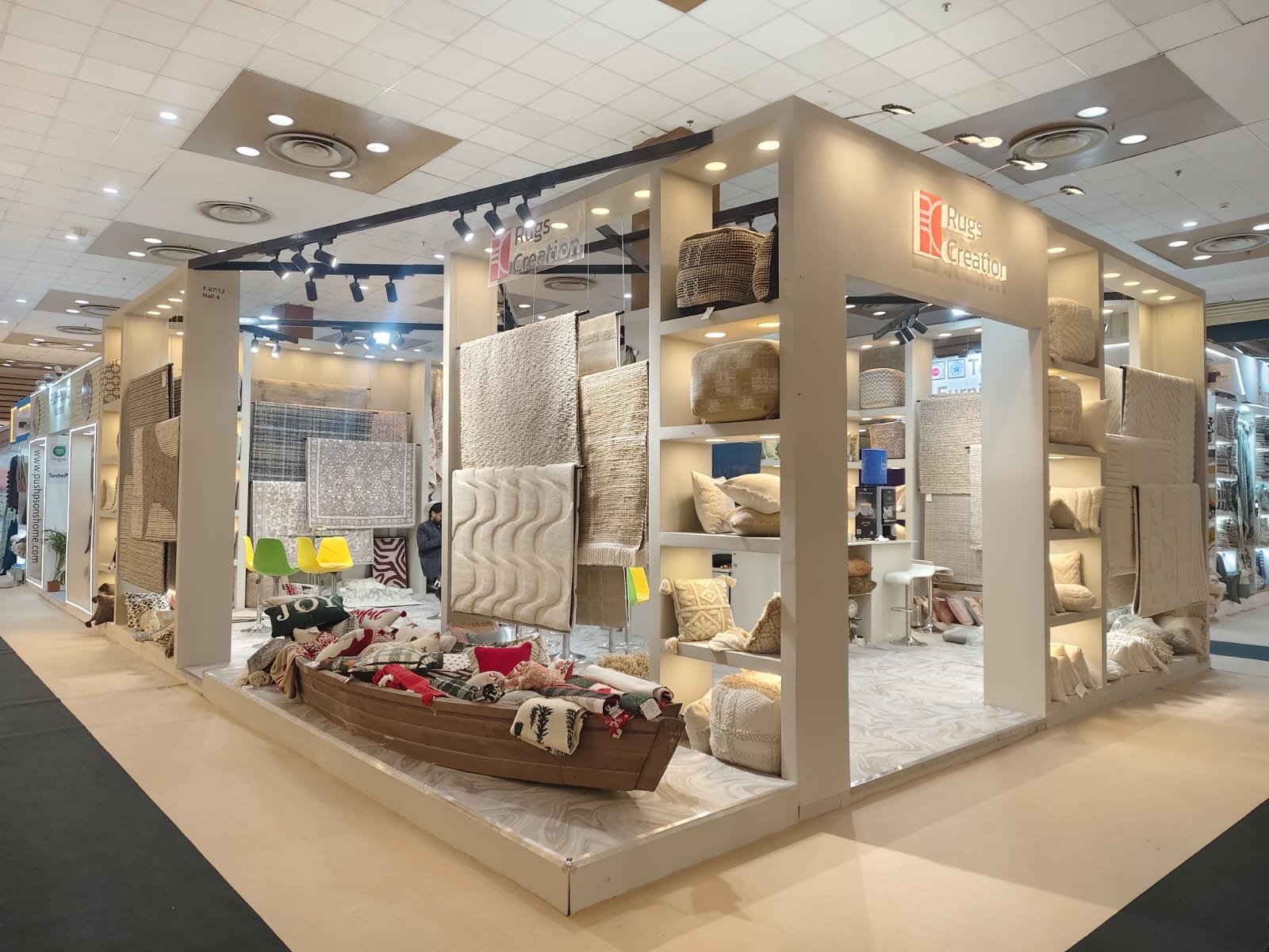 Divine Design & Exhibits project